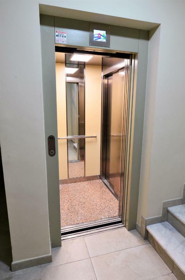 Luxury City Center Apartment By Nras อาลิกันเต ภายนอก รูปภาพ